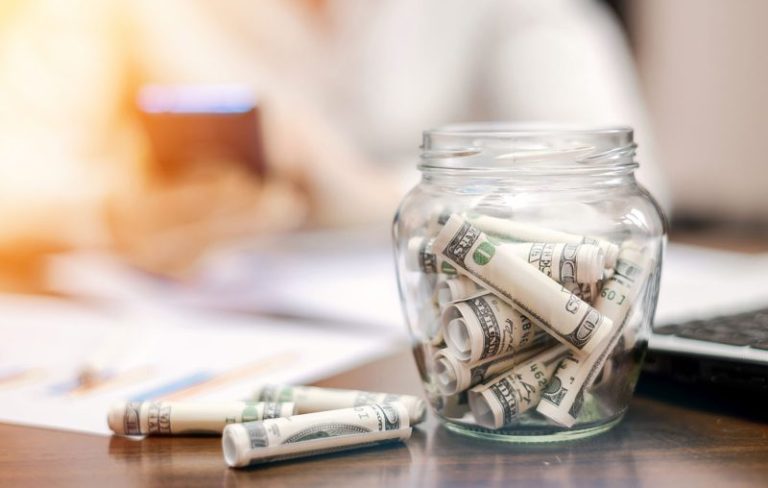 How This Startup is Bringing Stablecoin Payments on WhatsApp for Small Businesses