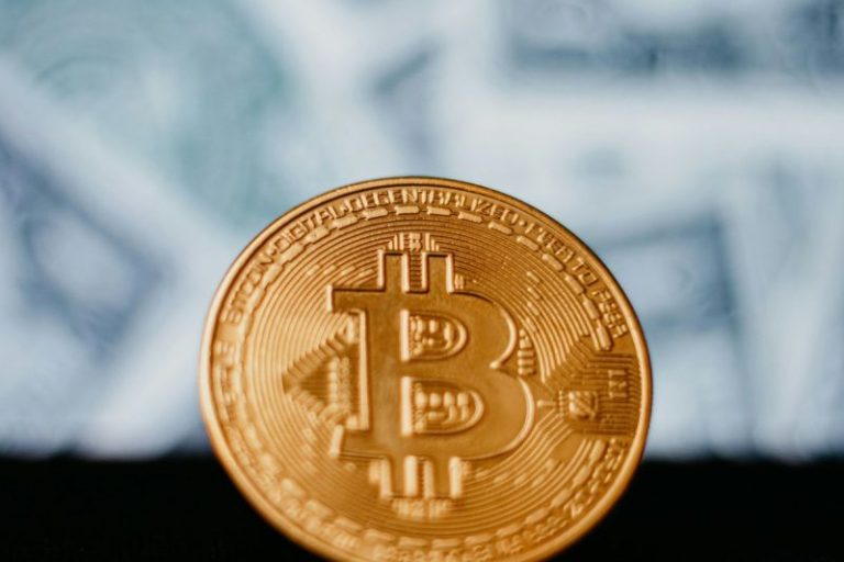 Crypto Market Update: Trump-Backed World Liberty Announces US$1.5B Crypto Treasury